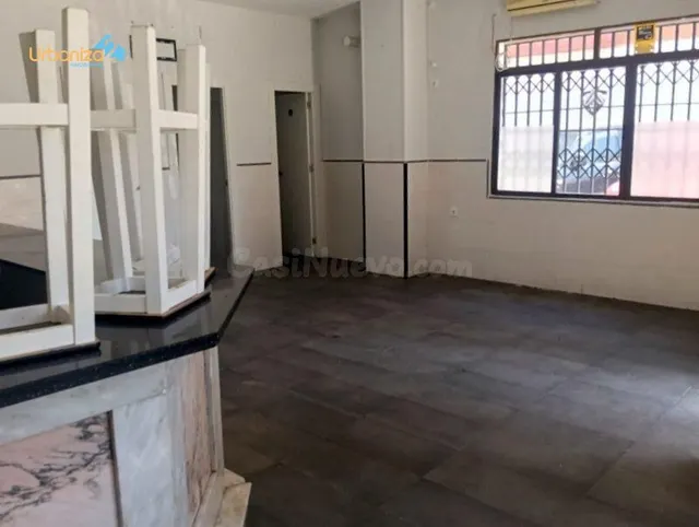 BAR EN PLENO CENTRO DE VALDEPASILLAS PARA ENTRAR A FUNCIONAR YA — 2