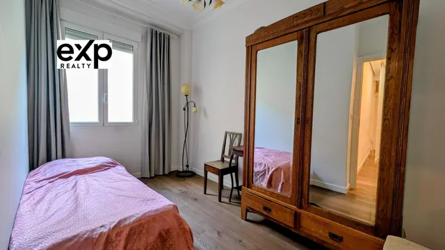 Vivir frente al antiguo cauce del Turia, en pleno Ensanche de Valencia — 21