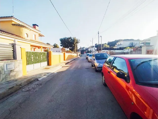 PARCELA EDIFICABLE PLANA A LA VENTA EN CUNIT URBANIZACIÓN LOS ROSALES — 12