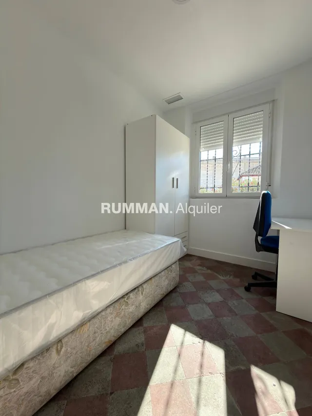 APARTAMENTO DE CUATRO DORMITORIOS — 7