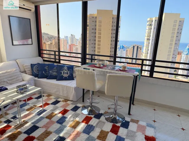 EXCLUSIVO APARTAMENTO EN PLANTA 22 CON VISTAS PANORÁMICAS AL - foto 3