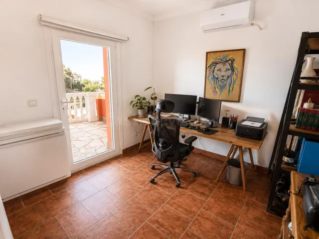 Chalet en el faro de punta carnero con piscina — 21