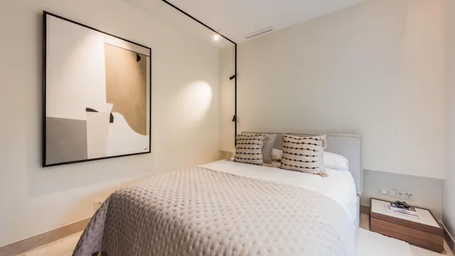 Apartamento de lujo reformado de 3 dormitorios y 2 baños con vistas al mar. Sierra Blanca — 19