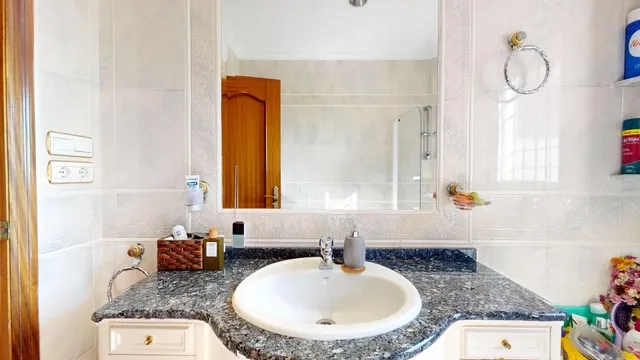 IMPRESIONANTE CASA EN CASILLA DEL AIRE — 47