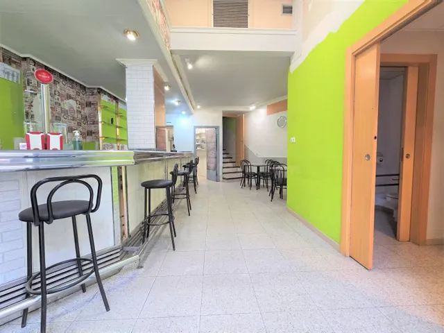 BAR / CAFETERÍA EN ALQUILER EN ZONA CENTRO DE REUS - foto 3