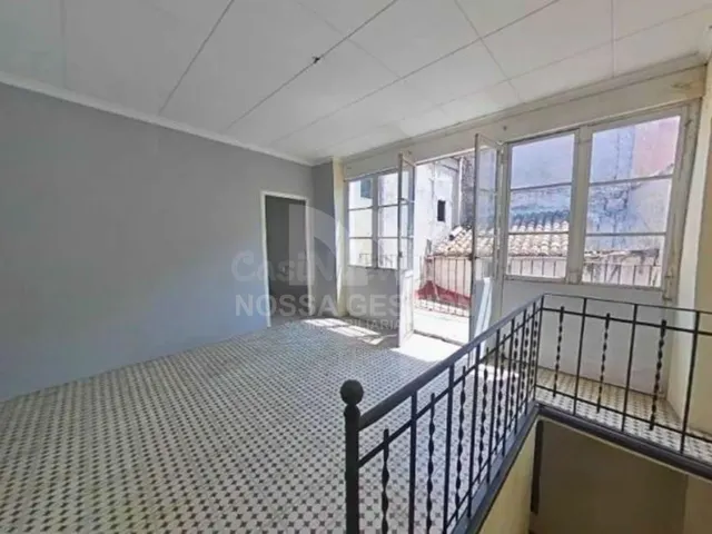 Interesante Oportunidad Inmobiliaria!!! -Espaciosa Casa en V - foto 4