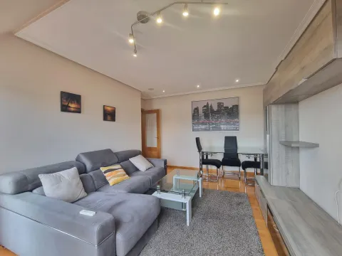 Piso 2 habitaciones 90m² en alquiler - La Corveira