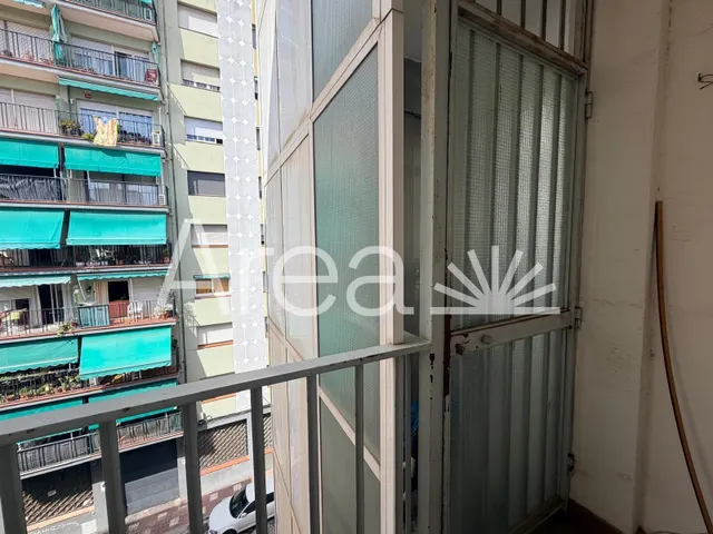 Amplio piso con muchas posibilidades en el barrio de Peramàs — 14