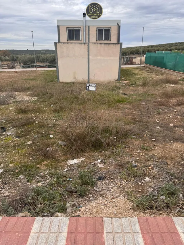 SOLAR EN TORREDONJIMENO