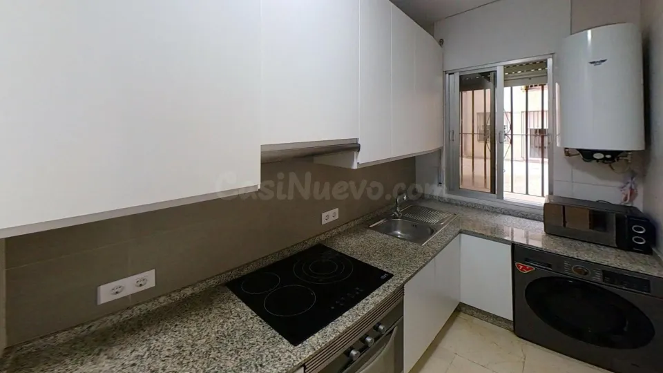 VIVIENDA EN CALLE ALCALDE CRUZ CEBALLOS