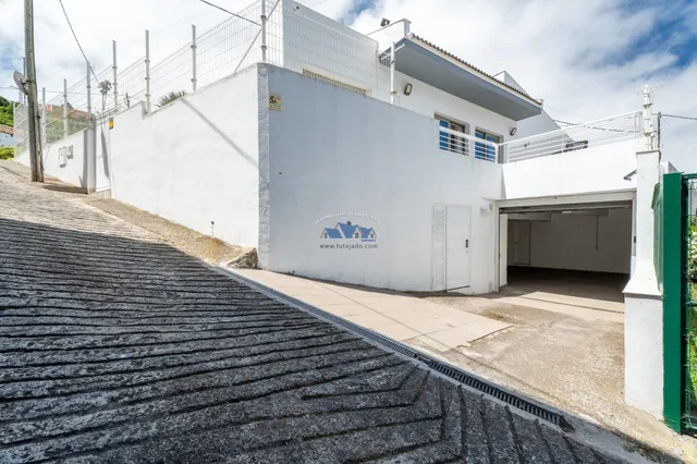 Chalet independiente en venta — 42