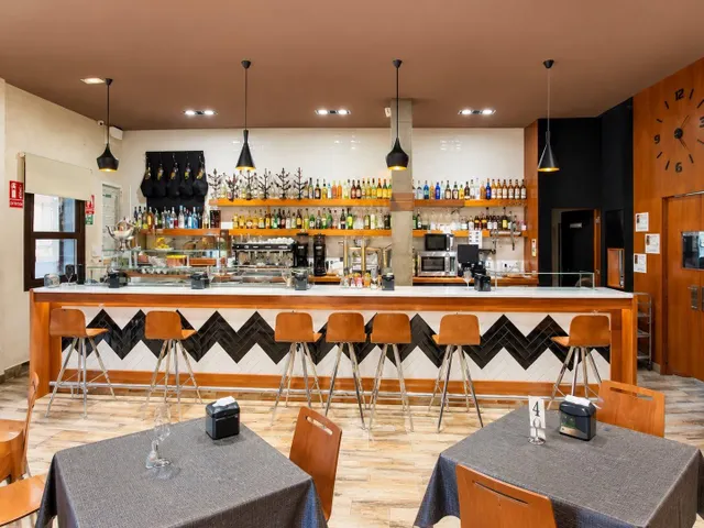 Local comercial 10 habitaciones 400m² en venta - La Murada-Los Vicentes — 7