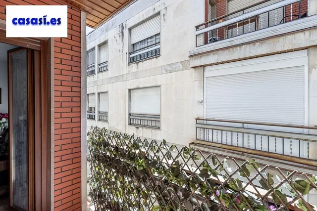 Magnífico piso con plaza de garaje junto a Catedral. — 13