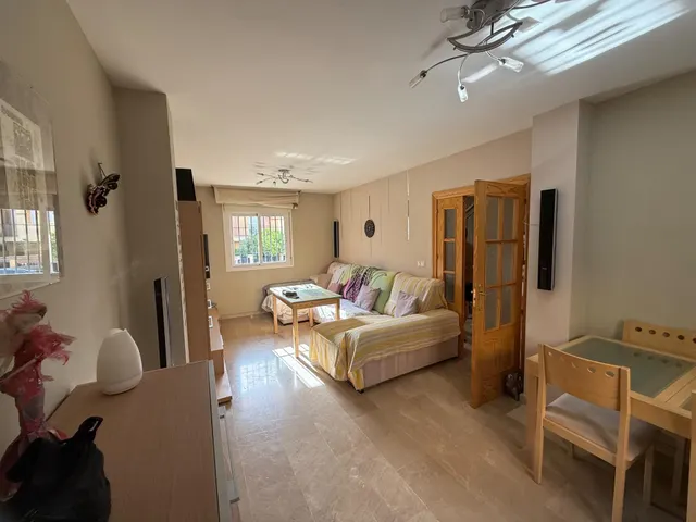 Venta de chalet adosado en el centro de Gójar. — 6