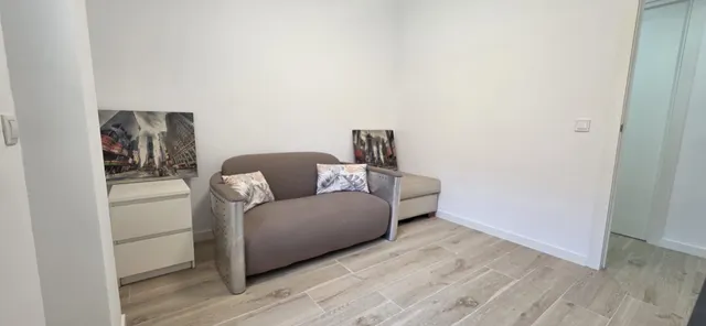 Apartamento 3 habitaciones 88m² en alquiler - Centro — 23