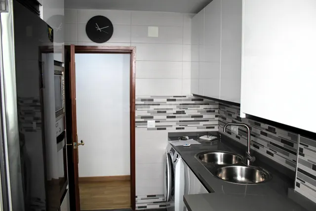 Acogedor Piso en Gamarra, Málaga – Ideal para Entrar a Vivir — 5