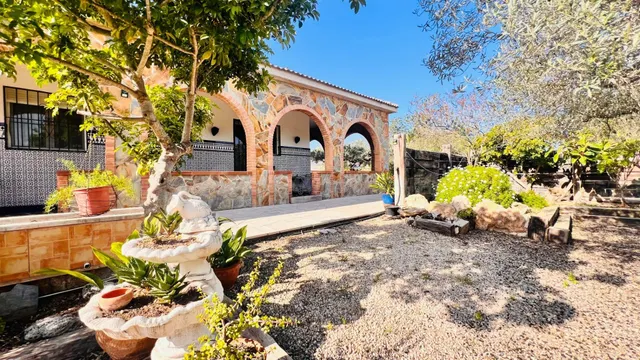 Oportunidad Única Finca Rústica en L’Ametlla de Mar con Lice