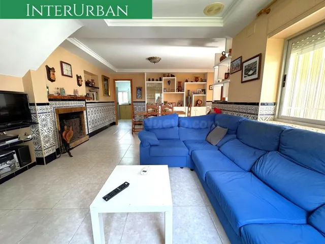 Chalet 5 habitaciones 268m² en venta - Urb. Montcati - foto 3