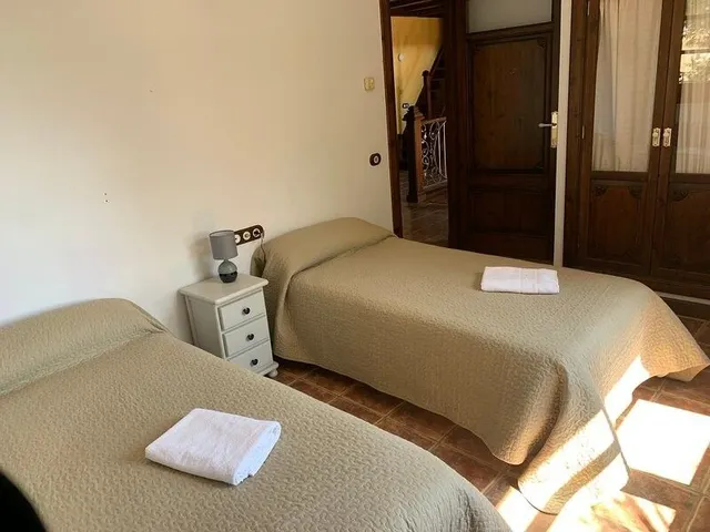 Villa 6 habitaciones 300m² en venta - Urbanizaciones — 13
