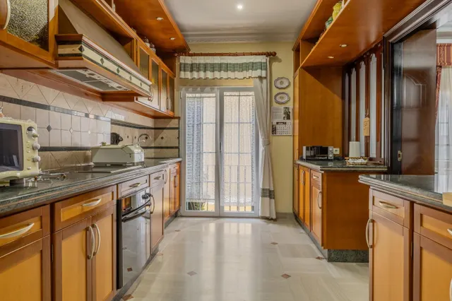 Espectacular casa de esquina en el corazón de Sanlúcar de Barrameda — 11