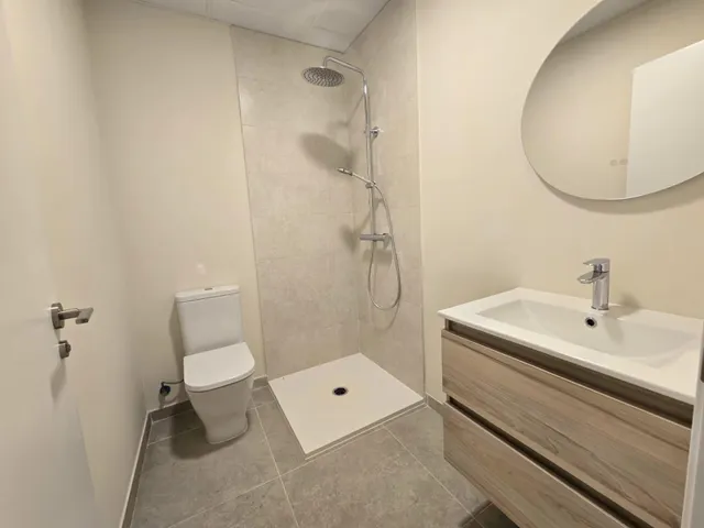 Obra nueva en Málaga · vivienda nº 3 · 2 dormitorios y 2 baños obra nueva en Málaga · vivienda nº 3 · 2 dormitorios y 2 baños — 9