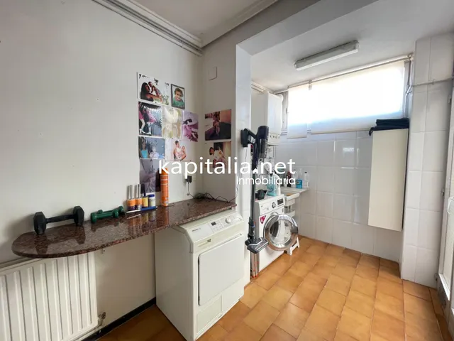 Ático duplex con chimenea y vistas panorámicas — 34