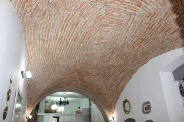 Preciosa casa reformada en el centro. - foto 4