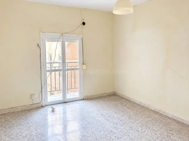 Casa con encanto en Calle Isaac Peral, Blanca: 3 hab, balcón y garaje — 4
