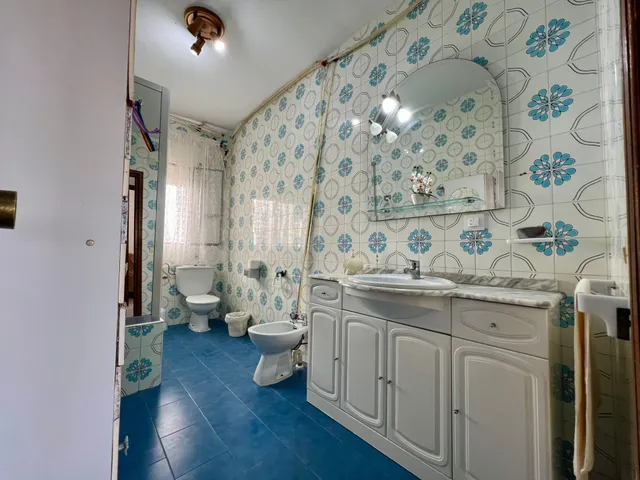 E. PISAZO DE 4 HAB. CON DOS TERRAZAS, DOS BAÑOS. — 17