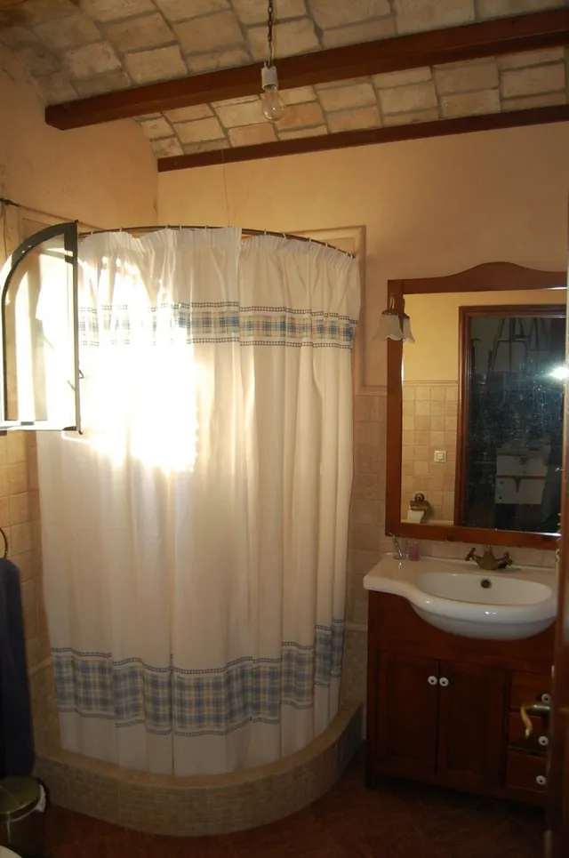 FINCA DE VIÑEDOS — 21