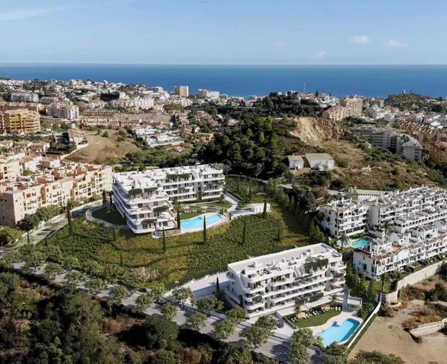 Piso en Los Pacos, Fuengirola. - foto 3