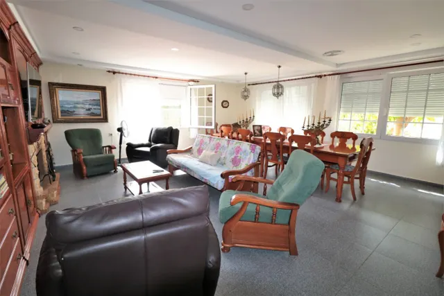 GRAN VILLA EN LA EXCLUSIVA ZONA DE CABO ROIG — 30