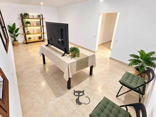 Oportunidad en Alfafar ¡Piso Reformado con Terraza! — 3