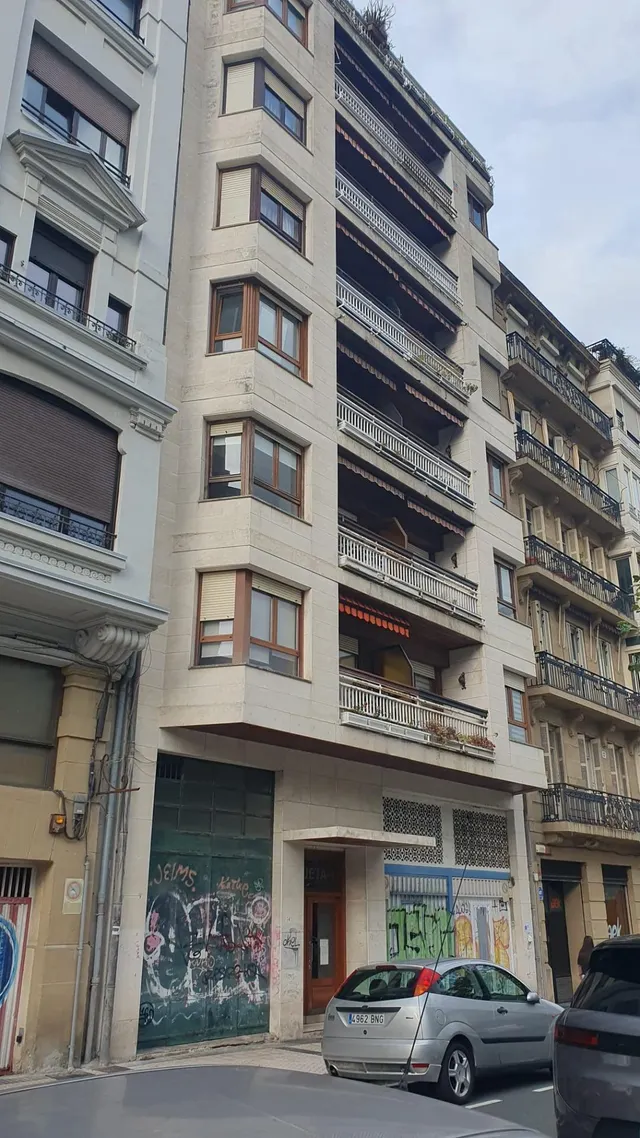 Local en Venta en Gros — 3