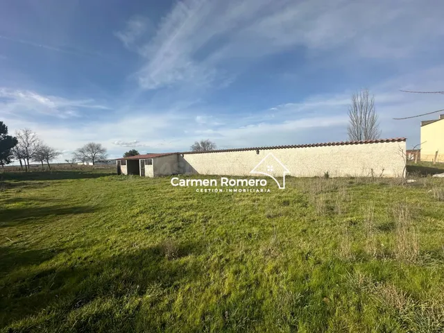 PARCELA A 13 KM DE SALAMANCA CON 5.343 M2, CON REFUGIO - foto 5
