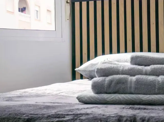 Apartamento con balcón, Alicante, Torrevieja. 2 habitaciones, 51 m2, 700 metros del mar — 21