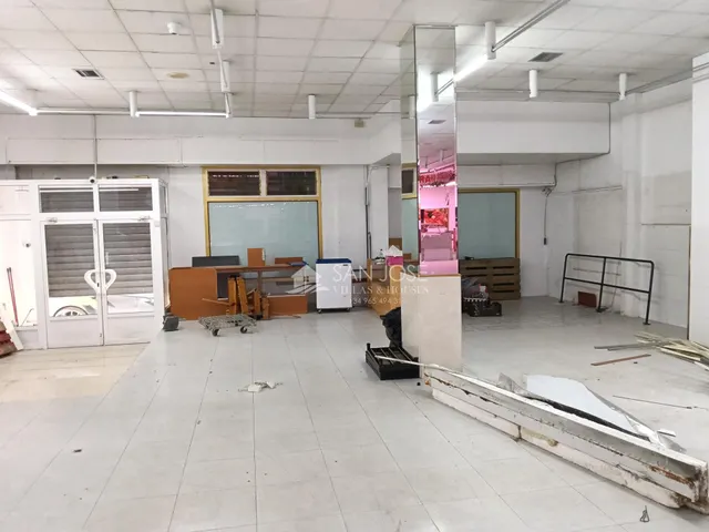 SE VENDE LOCAL COMERCIAL CON SOTANO PREPARADO PARA SUPERMERC - foto 5