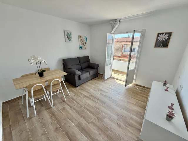 Piso reformado para alquilar junto al Parque Lo Morant — 12