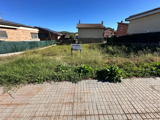 ¡Terreno en venta en la mejor zona de Sant Salvador de Guardiola! — 12