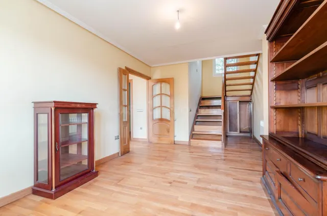 Venta de chalet en la falda del Naranco - foto 4