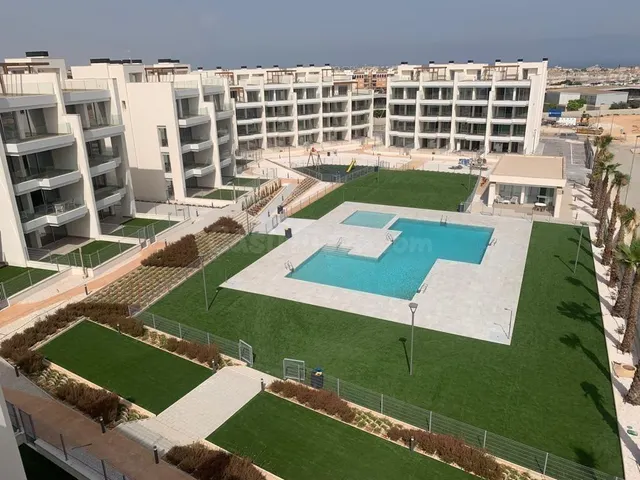 COMPLEJO RESIDENCIAL DE OBRA NUEVA EN VILLAMARTIN - foto 2