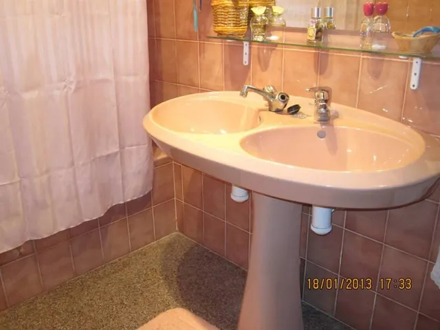 CHALET EN CASCO URBANO — 18