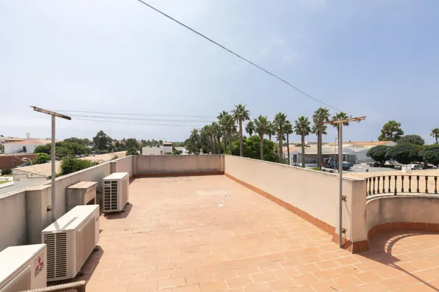 Espectacular casa con piscina a 15 minutos de la playa — 26