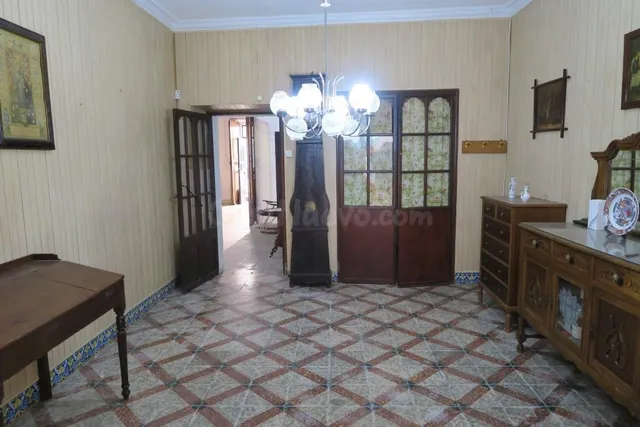 CASA EN CENTRO DEL PUEBLO DE CAMPOS - foto 2