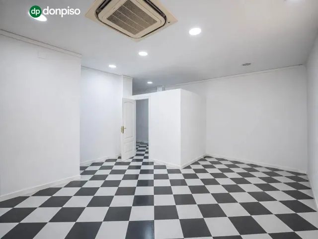 Local comercial 106m² en venta - Centro — 8