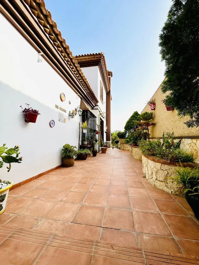 Se vende Chalet con piscina en Getares — 6