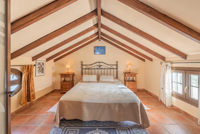 FINCA CON CASA EN VENTA OJEN — 31