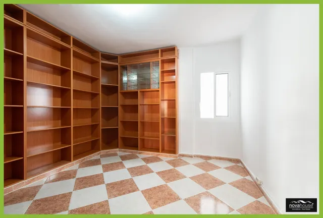 MAGNÍFICO PISO DE 3 DORMITORIOS CON TERRAZA Y VISTAS DESPEJADAS EN MIRAFLORES DE LOS ÁNGELES — 11