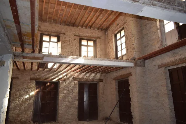 Edificio 850m² en venta - Centro Tradicional - foto 2