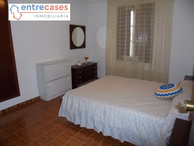 VENTA SOLAR INDUSTRIAL ZONA BALADRE PUERTO DE SAGUNTO CON VIVIENDA Y BAR — 32